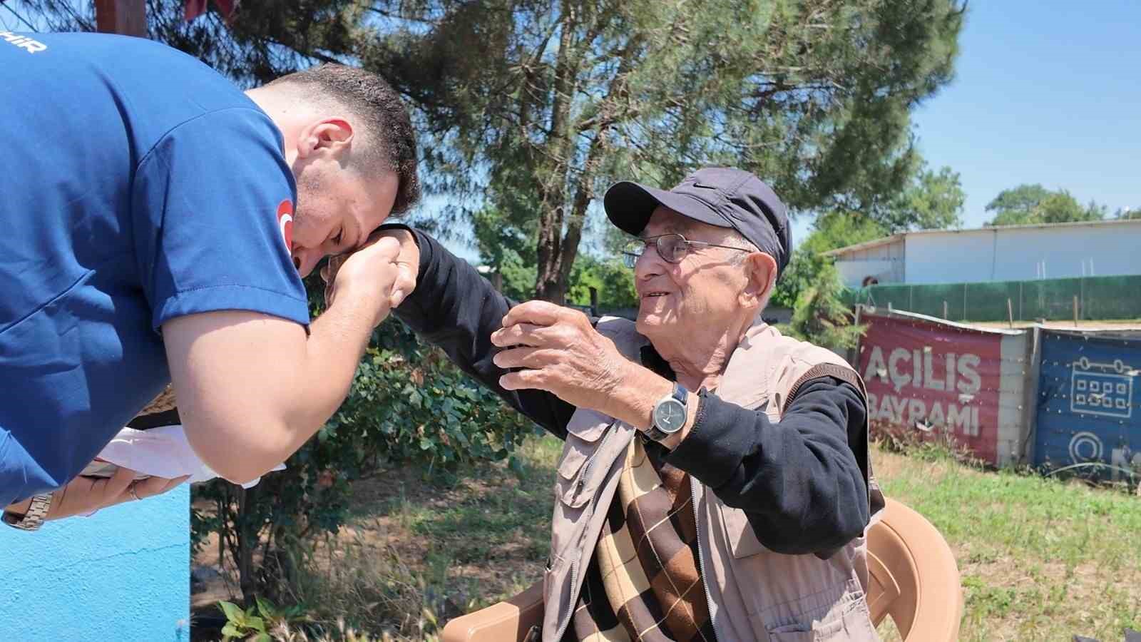 Bu kez hizmet için değil, bayramlaşmak için geldiler