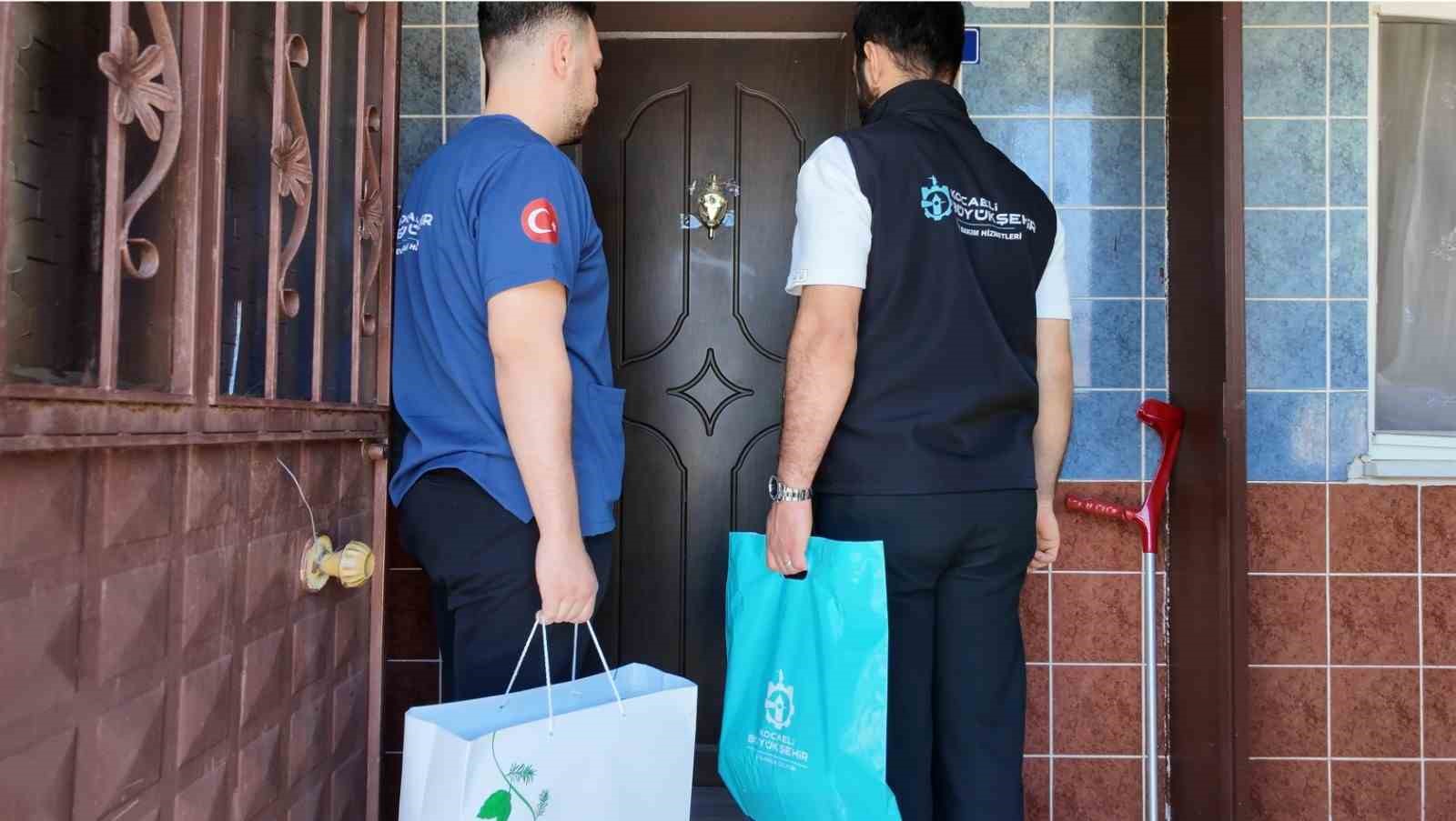 Bu kez hizmet için değil, bayramlaşmak için geldiler