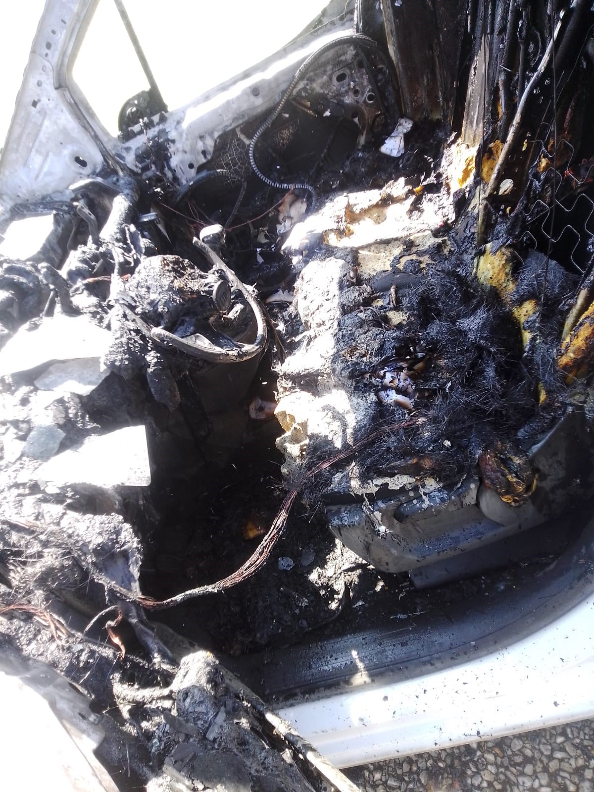 G&uuml;bre satmak i&ccedil;in mahalleleri dolaşan ara&ccedil; metal yığınına d&ouml;nd&uuml;
