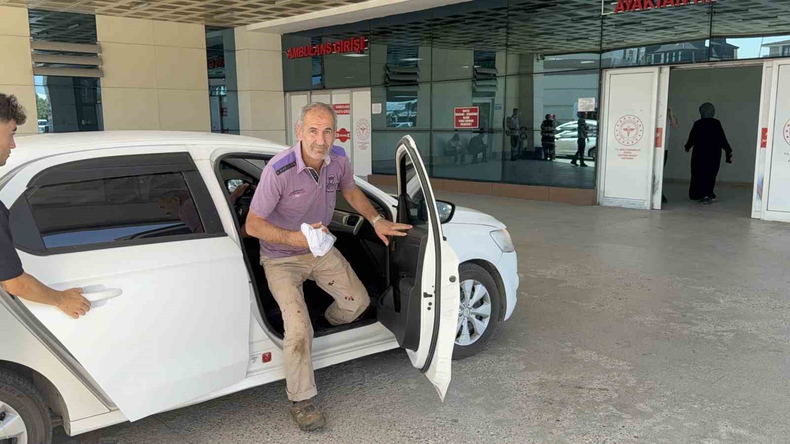 Gelenek yine bozulmadı: Acemi kasaplar hastaneye koştu