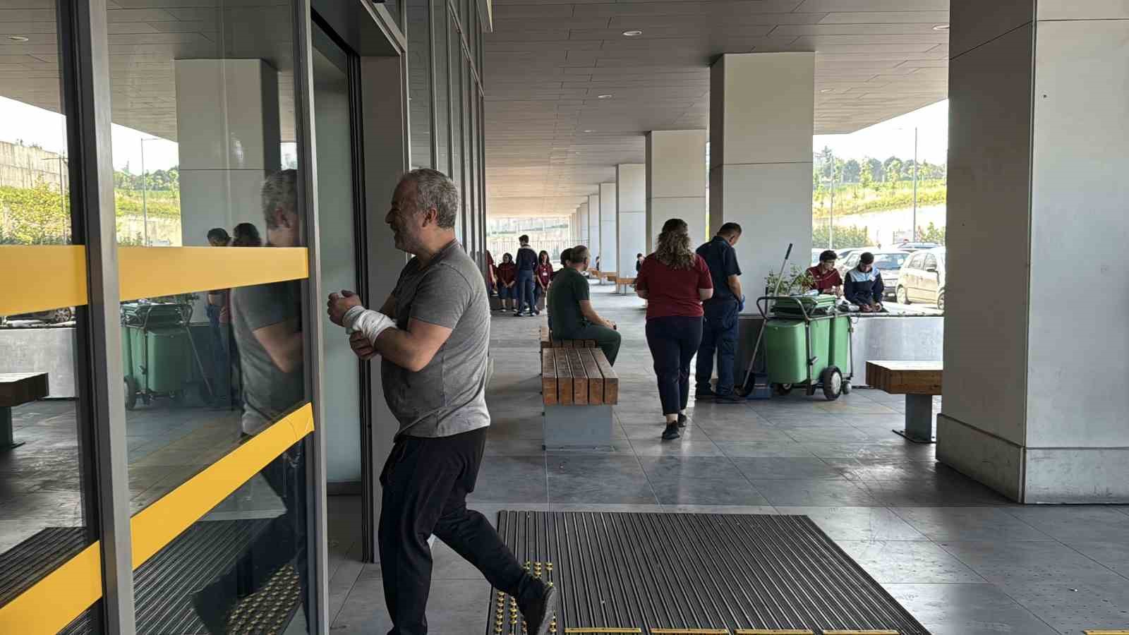 Acemi kasapların buluşma noktası hastanelerin acil servisi oldu
