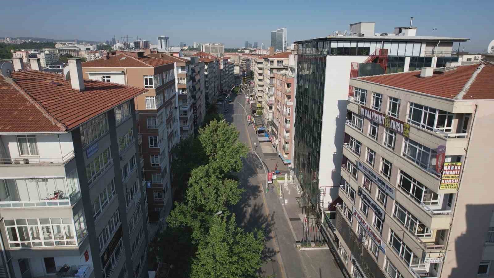 Kurban Bayramında Ankara sokakları boş kaldı
