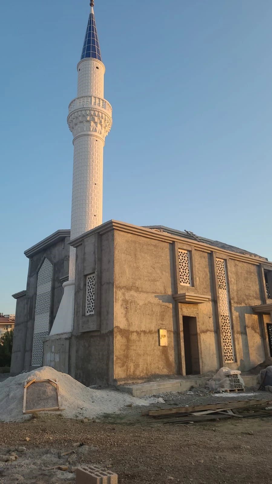 Pazarcı Mahallesi camisine bayram sabahında kavuştu
