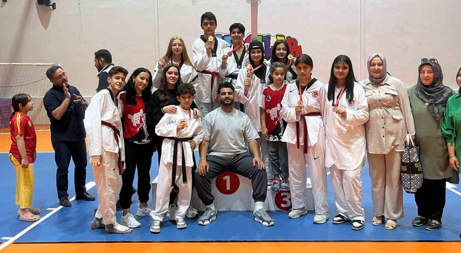 YayTanSay Kulübü’nden şampiyonada 13 madalya