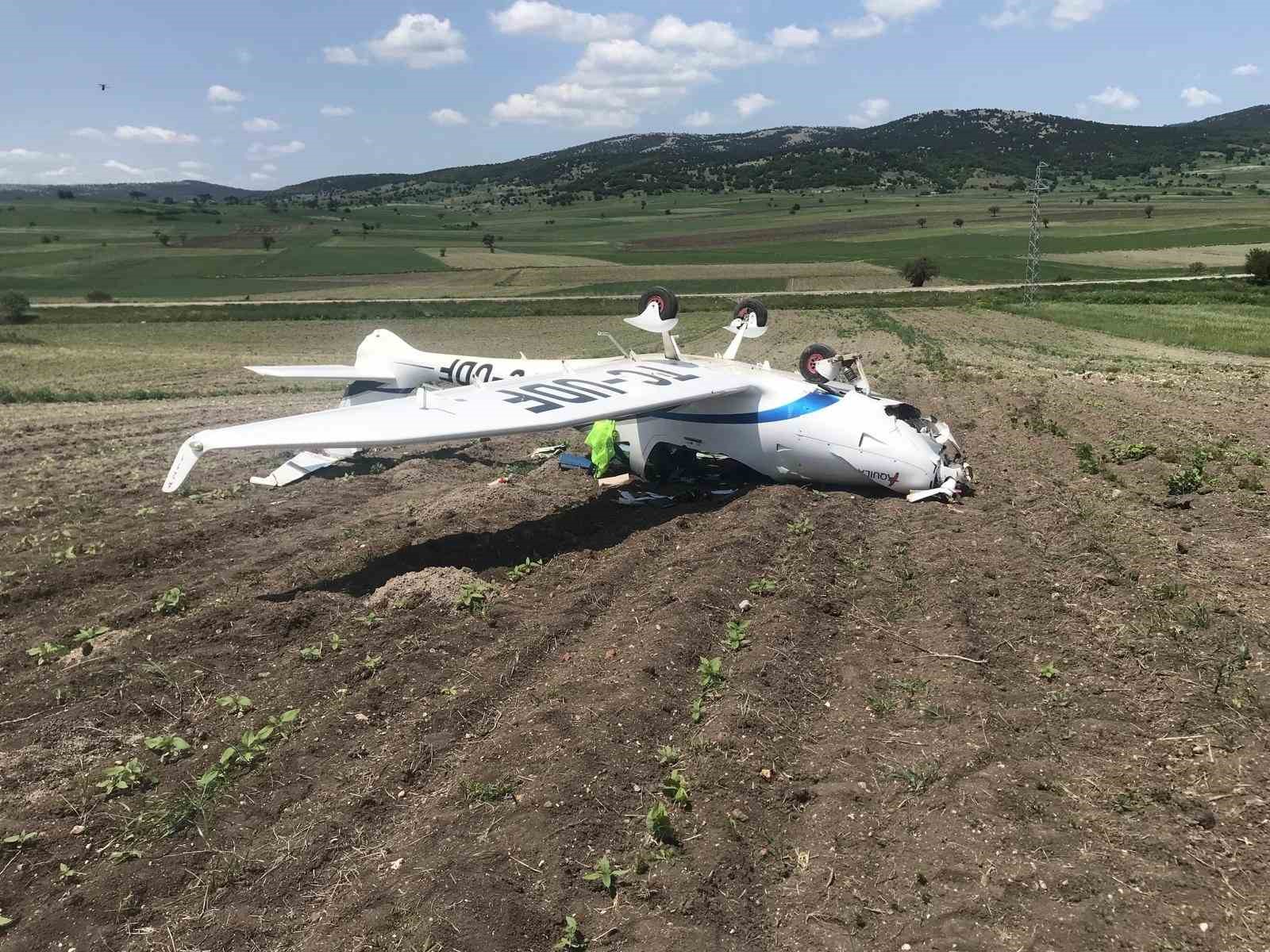 Bilecik&rsquo;te d&uuml;şen u&ccedil;ak, vin&ccedil; yardımıyla kaldırıldı
