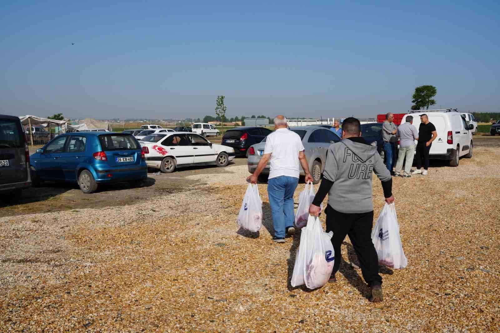 Büyükşehir Hayvan Pazarı’nda ilk defa kesim hizmeti sunuldu