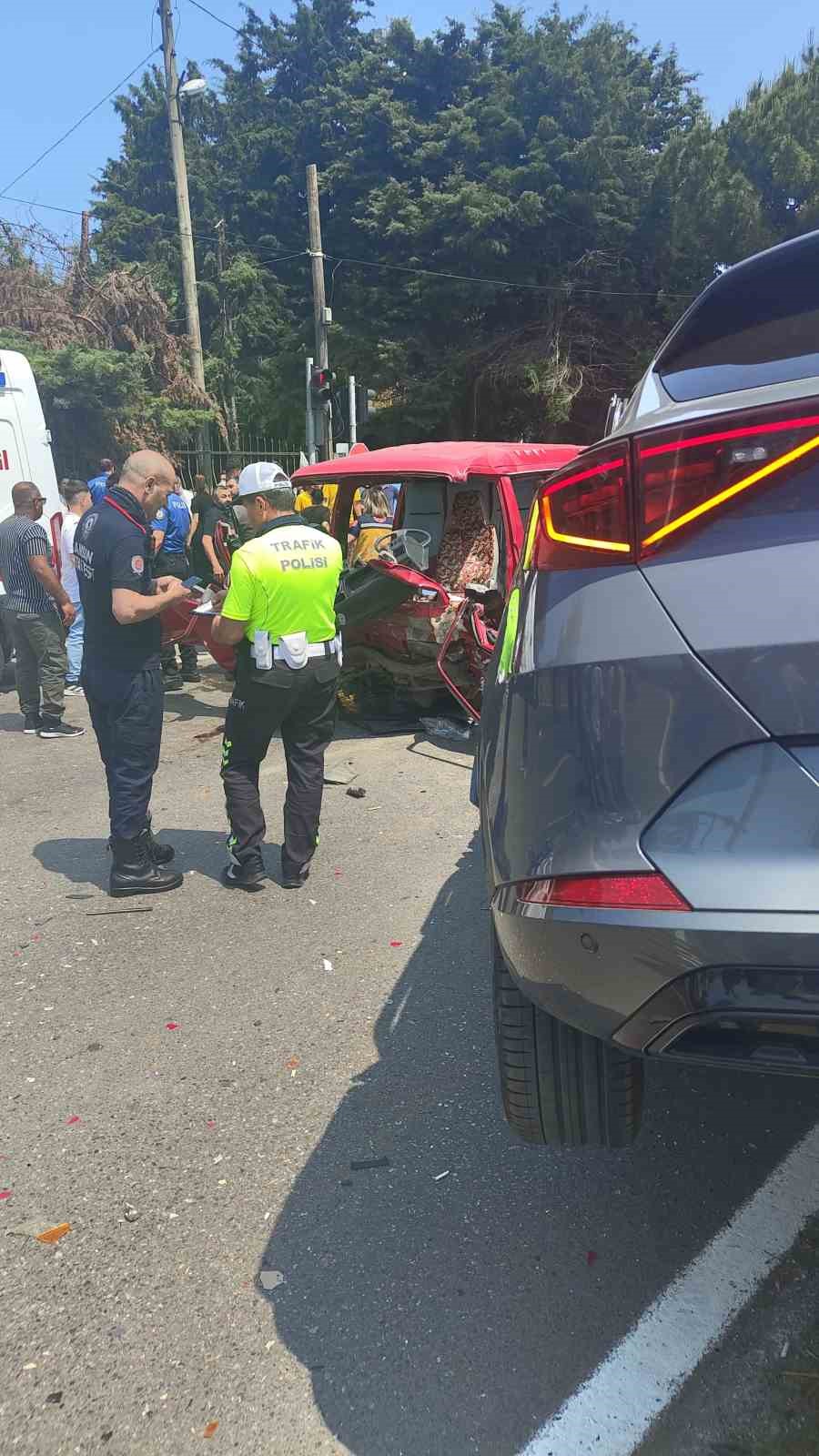 Samsun’da panelvan araç ile otomobil çarpıştı: 5 yaralı