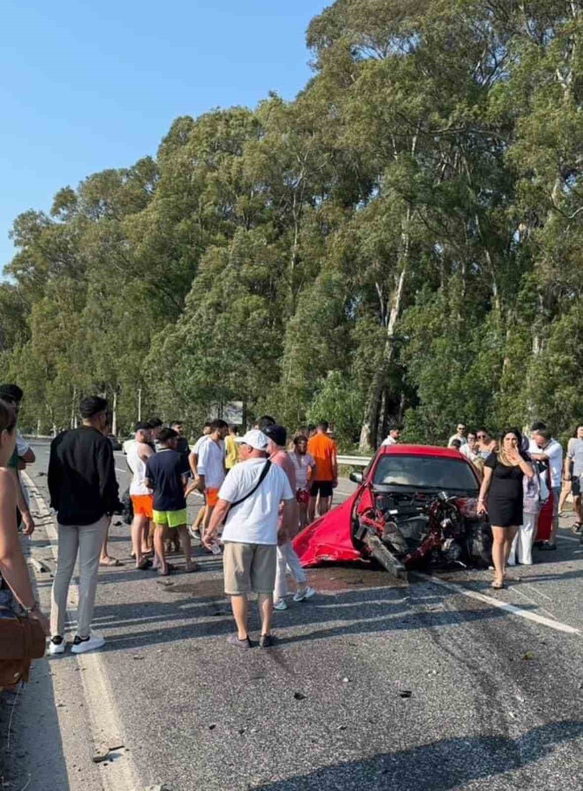 Gökova kavşağında kaza: biri ağır 2 yaralı