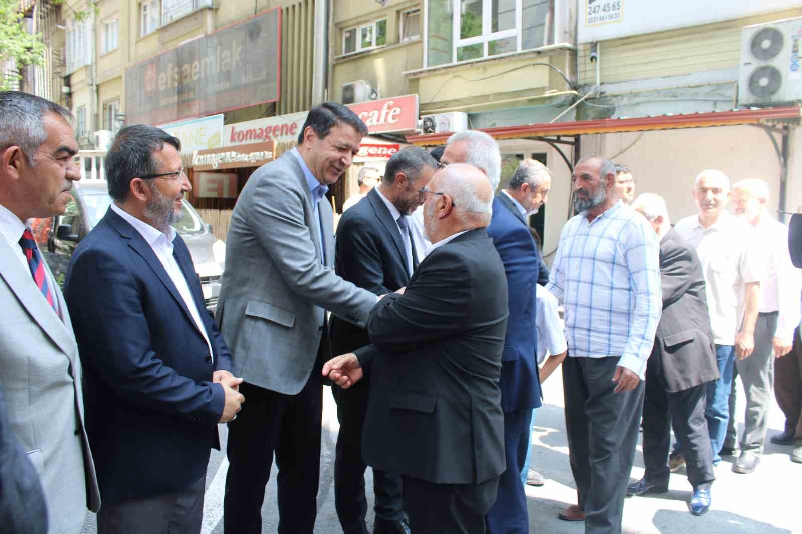 Saadet Partisi Genel Başkanı Arıkan: "Asgari ücret açlık sınırında değil yoksulluk sınırında olmalı, emekli maaşı en az 35 bin TL olmalı"

