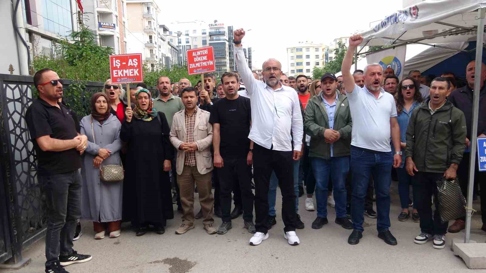 Van’da işten çıkarılan işçiler: "Bayram şekeri alamayacak duruma geldik"
