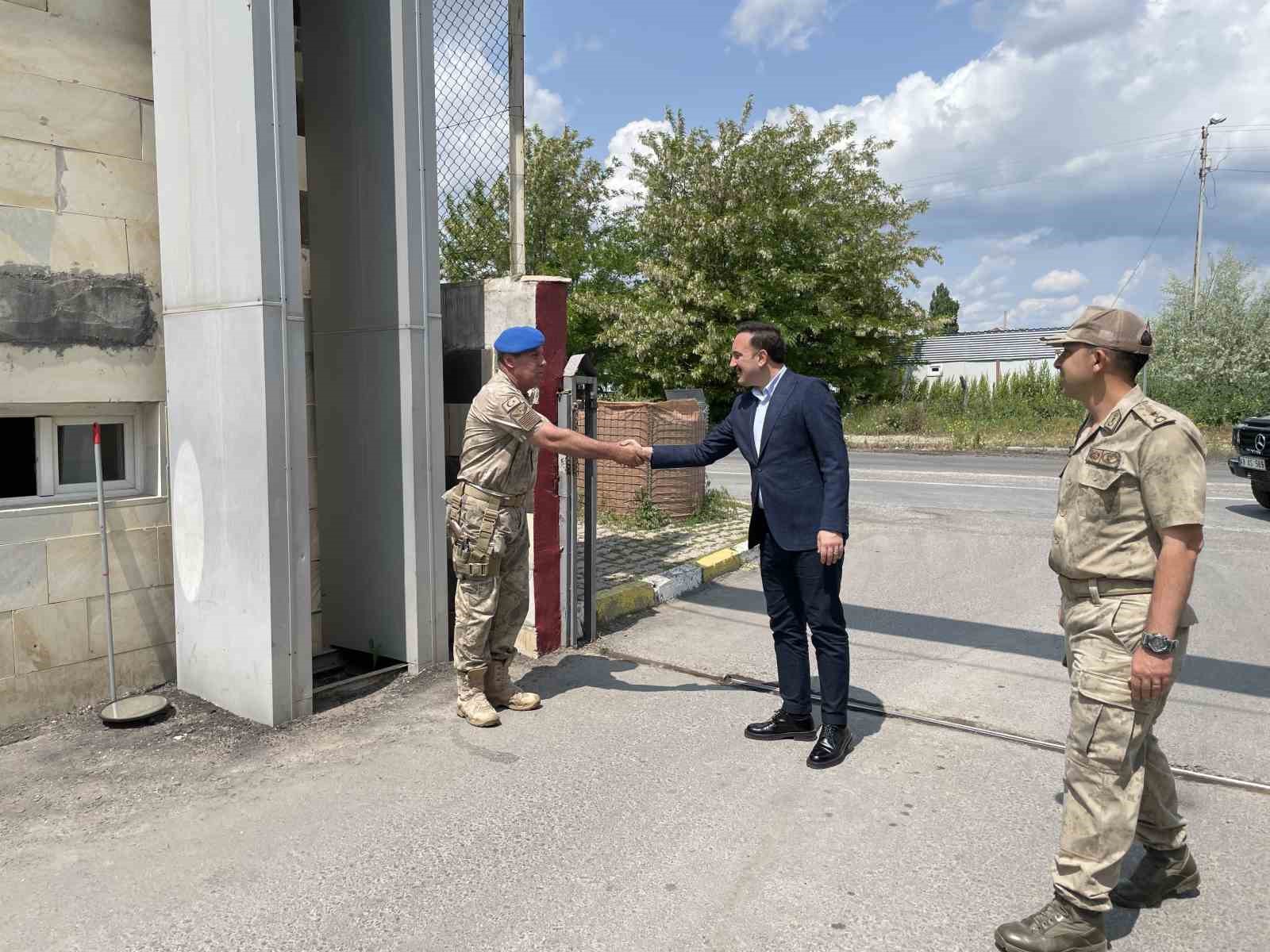 Kaymakam Bayram&rsquo;dan bayram ziyaretleri
