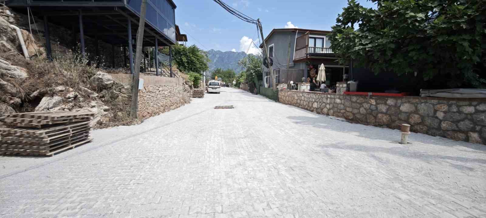 Muğla Büyükşehir’den Marmaris Orhaniye’de 13 milyon 800 bin liralık yol yatırımı