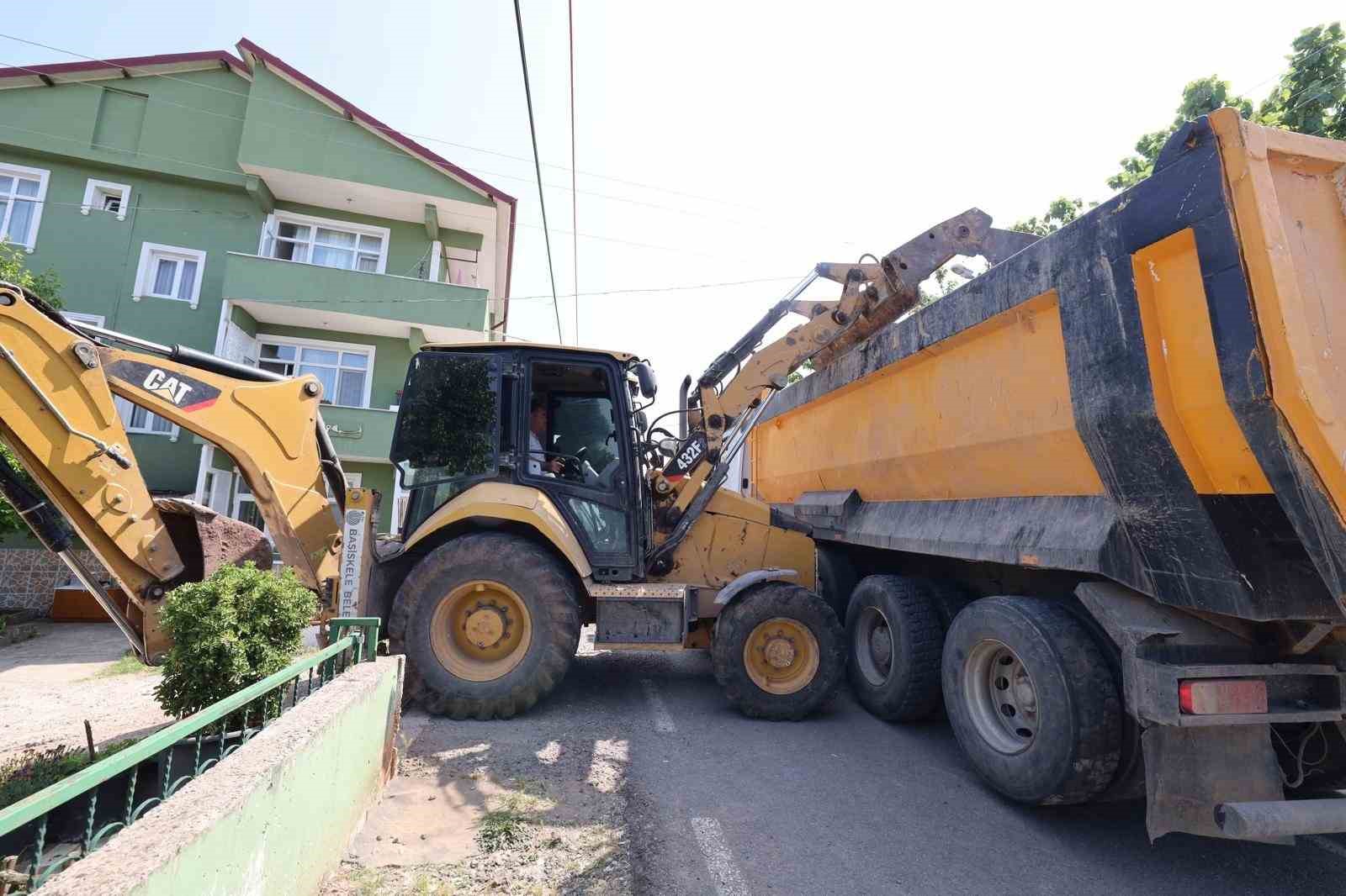 Başiskele’de kurban atıkları toplanıyor
