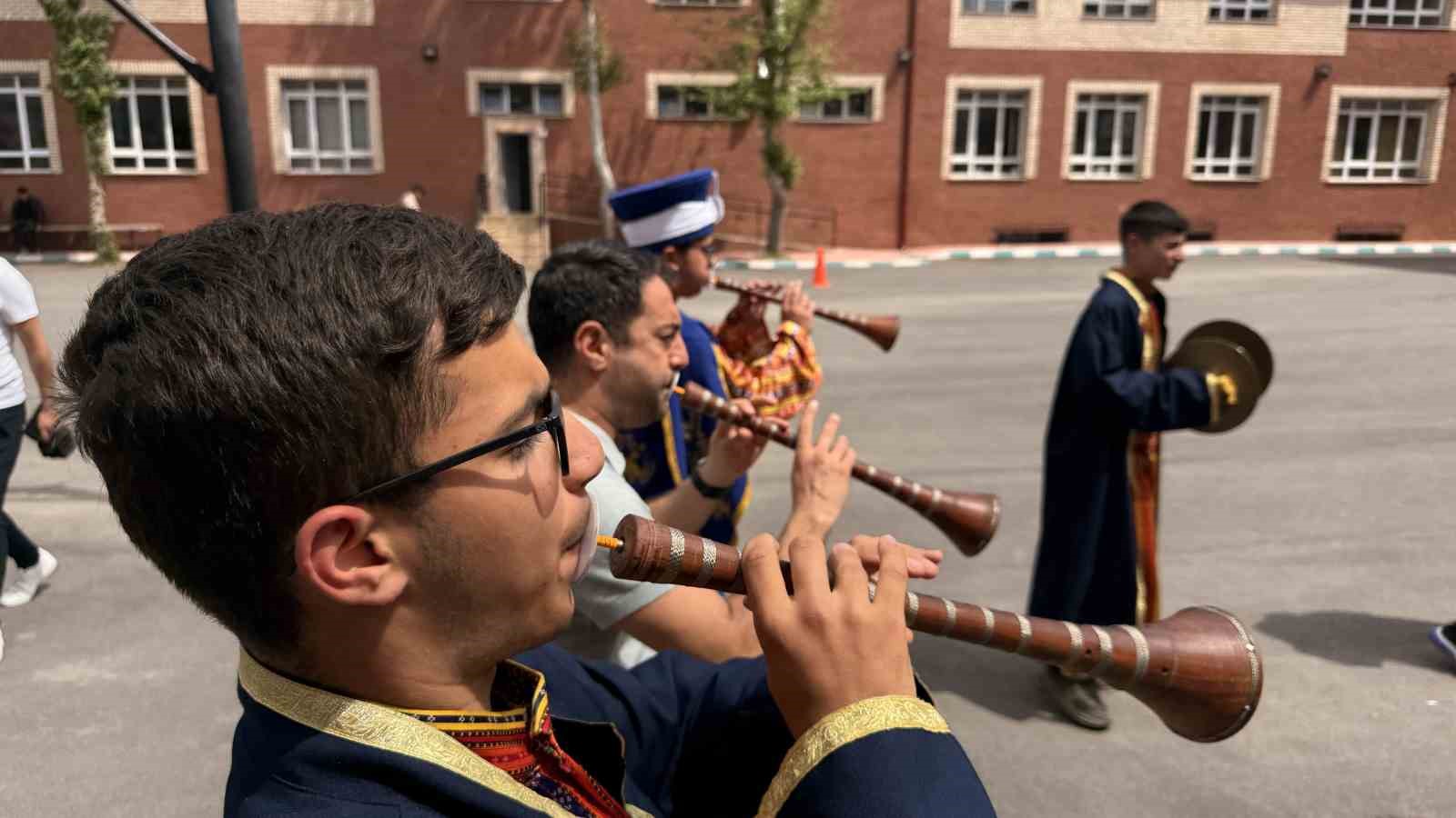 İmam hatip liselerinde zurna eğitimi
