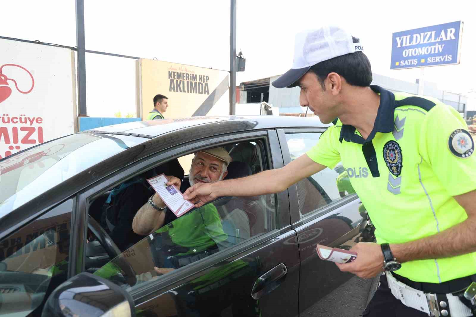 Elazığ’da polis ekiplerinden bayram denetimi