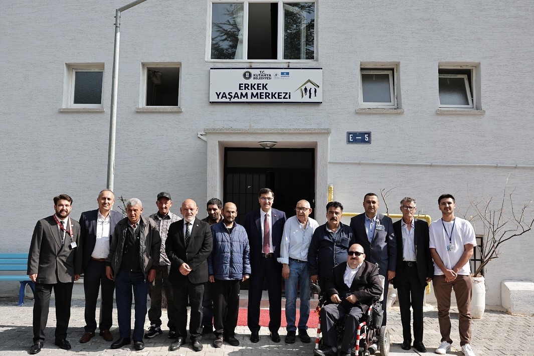 Başkan Kahveci: "Bayramlar, birlik ve dayanışmanın en güzel örneklerinin sergilendiği zamanlardır"