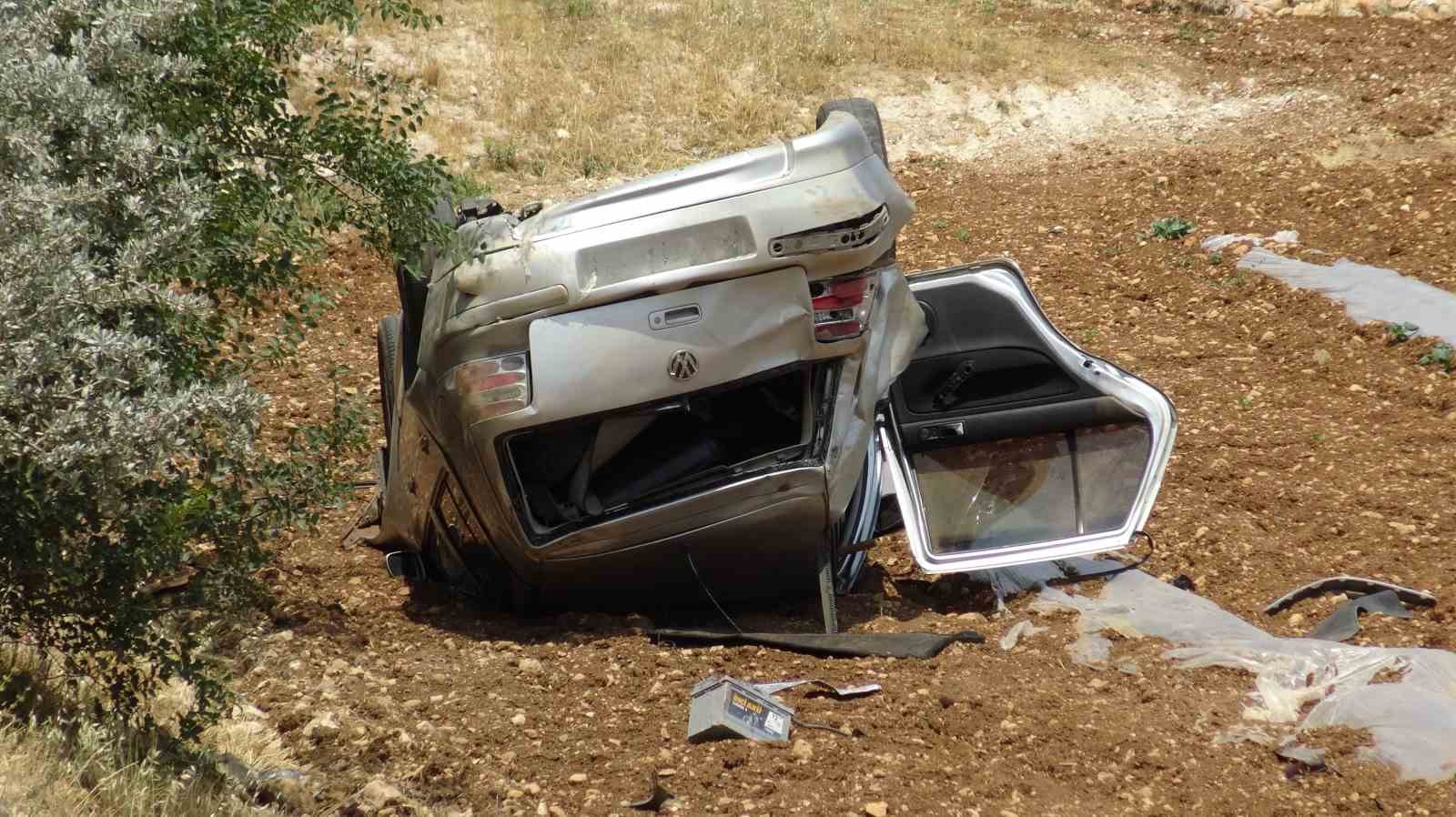 Gercüş’te virajı alamayan otomobil takla attı: 3 yaralı