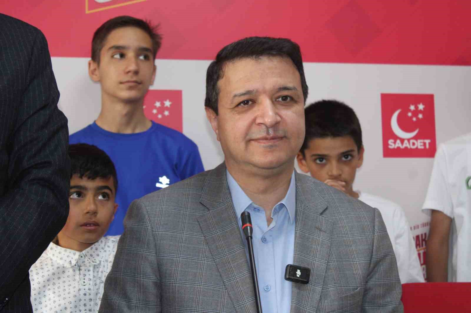 Saadet Partisi Genel Başkanı Arıkan: "Asgari ücret açlık sınırında değil yoksulluk sınırında olmalı, emekli maaşı en az 35 bin TL olmalı"