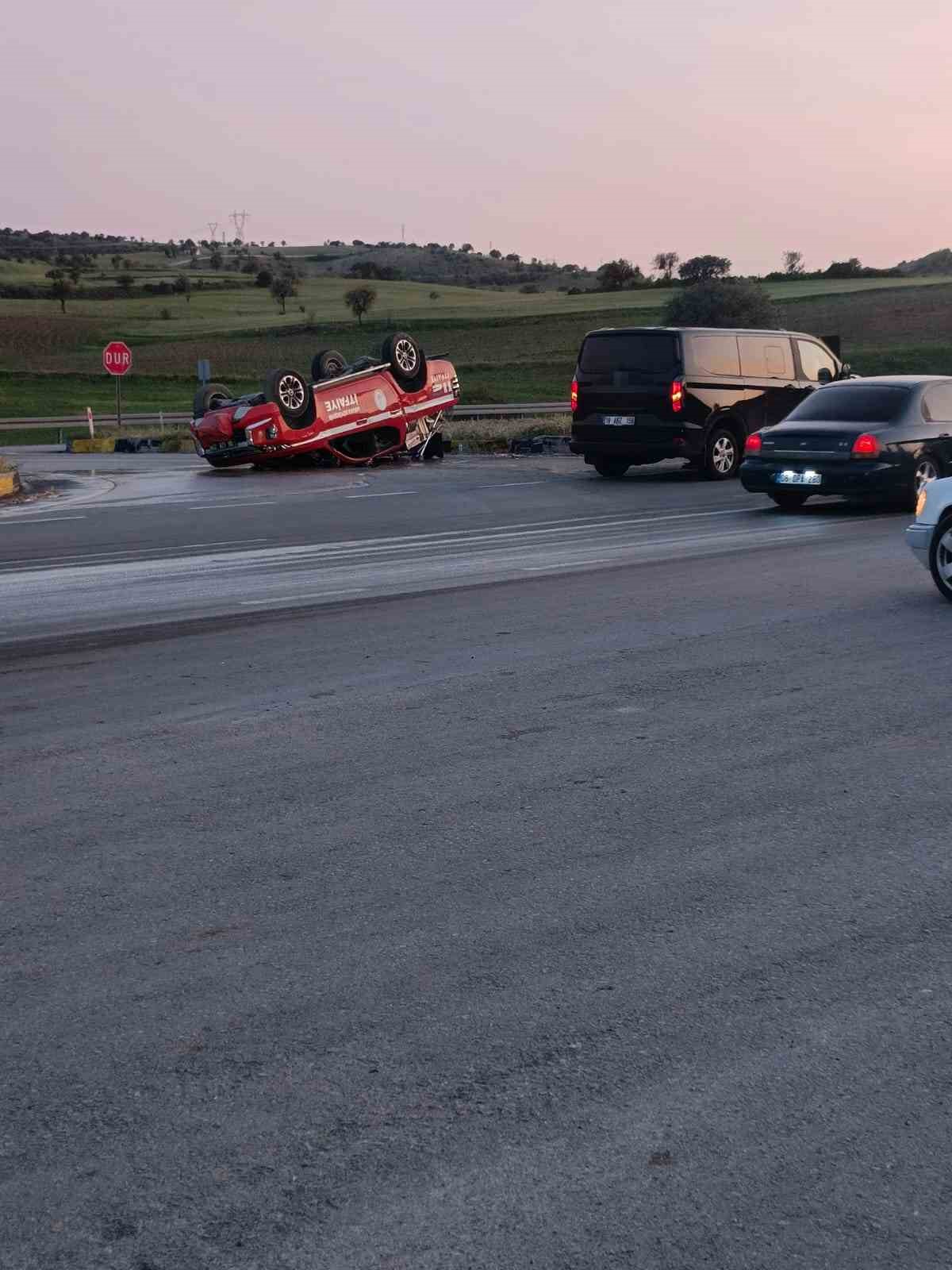 Ankara&rsquo;da kontrolden &ccedil;ıkan itfaiye aracı takla attı
