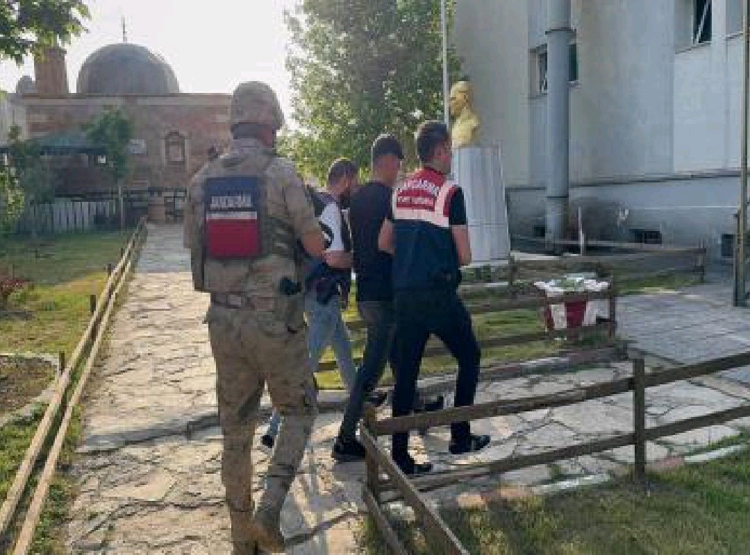 Van’da yaban keçisi avlayan şahıs yakalandı