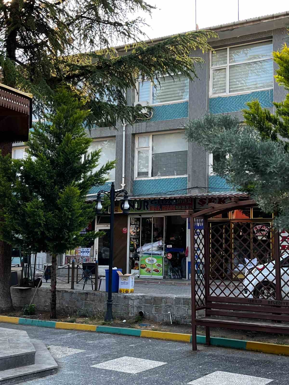 İskilip’te esnaf kavgası: 2 yaralı
