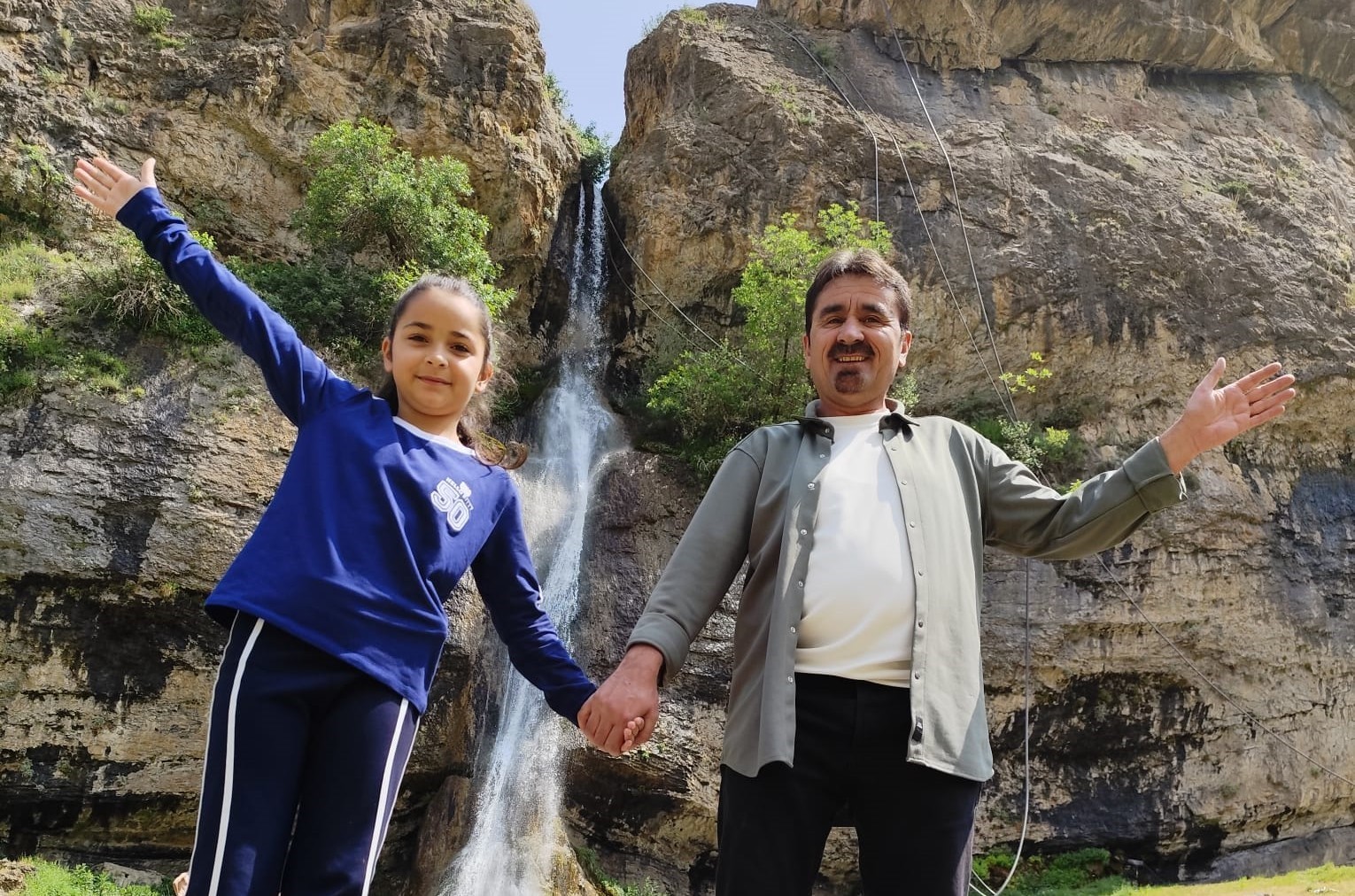 Ağaçdibi Şelalesi’ne 3 günde 4 bin kişi ziyaret etti
