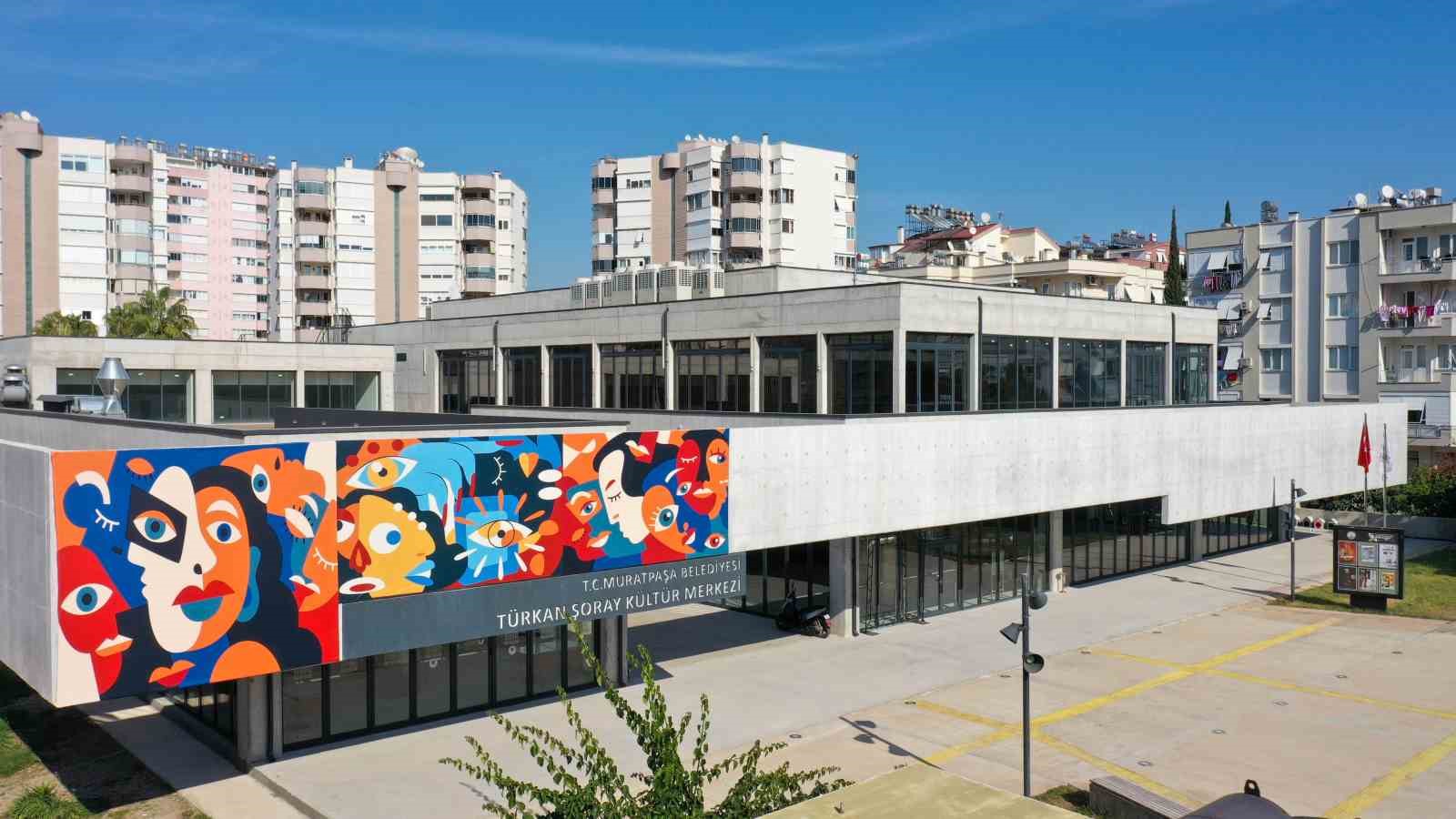 Muratpaşa, dışavurumcu sanatın ustasını ağırlıyor