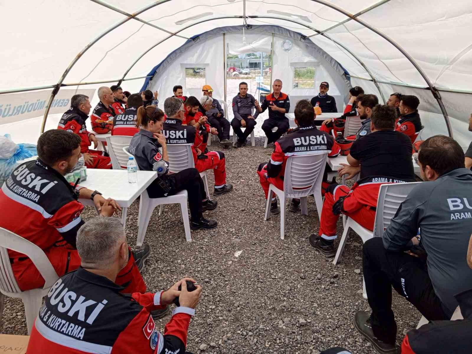 BUSKİ arama ve kurtarma ekibi akredite oldu