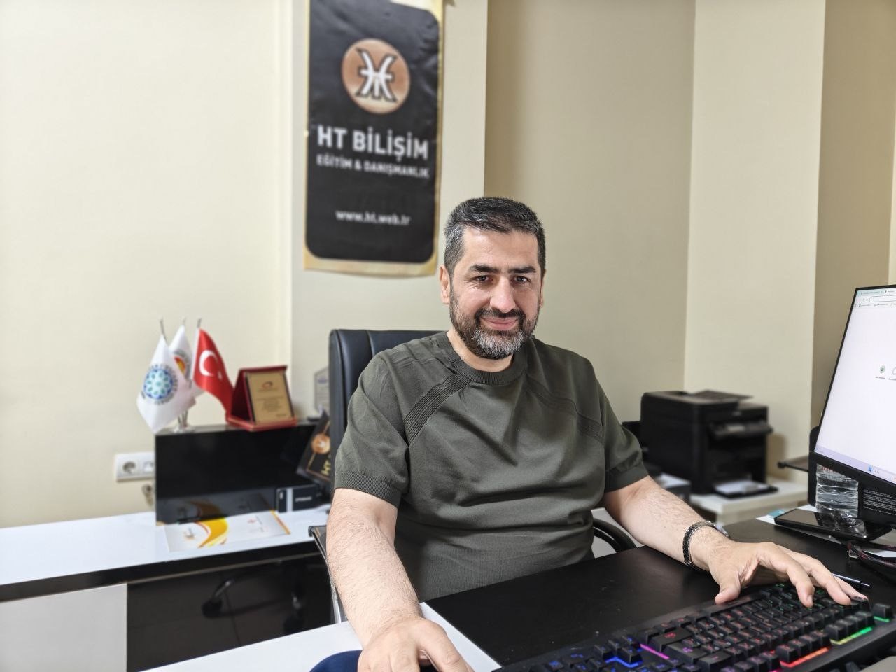 Tatilde çifte tehlike: Paylaşım ve bağlanılan ağlara dikkat