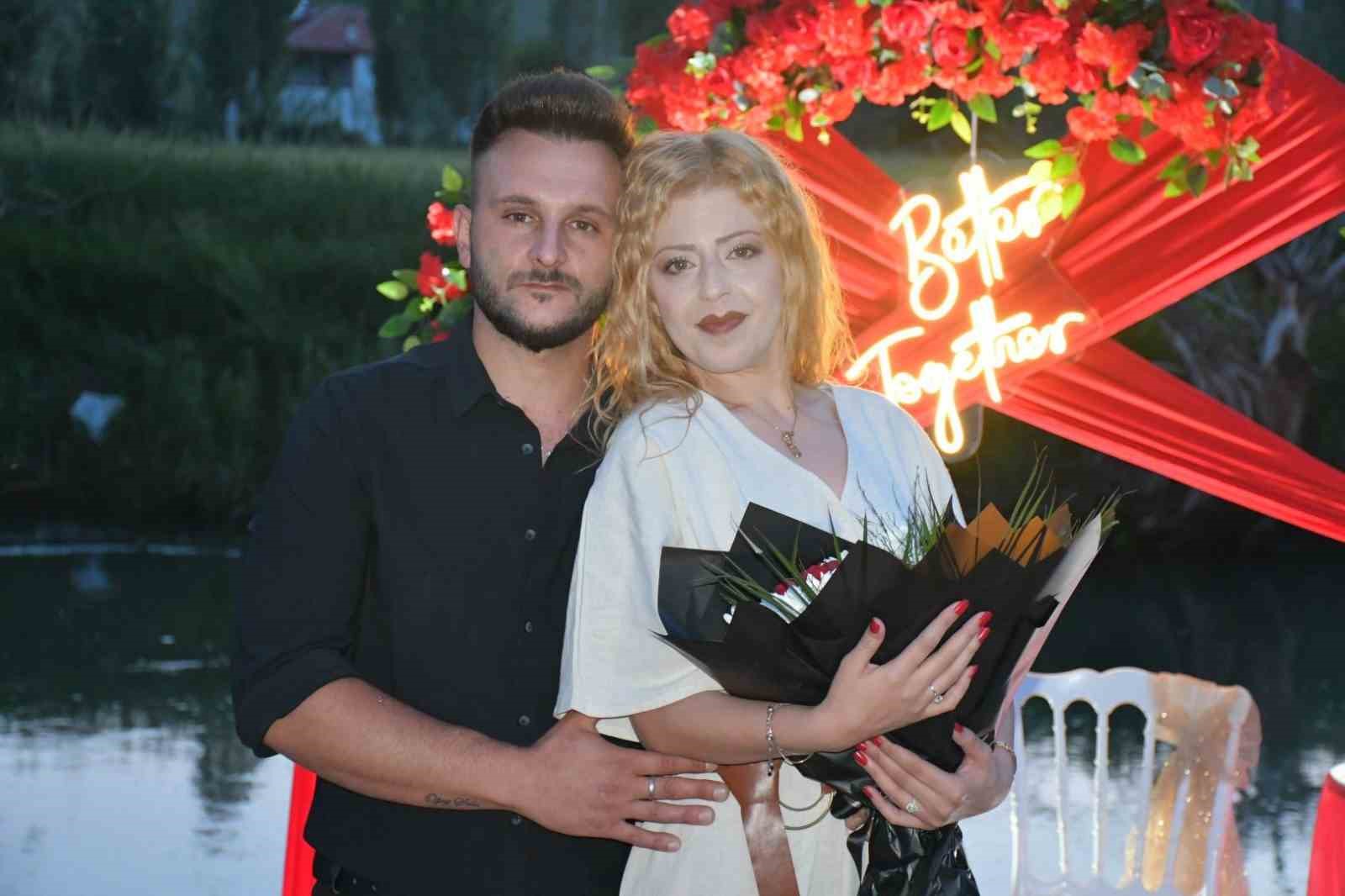 Zamantı Irmağı’nda sürpriz evlilik teklifi