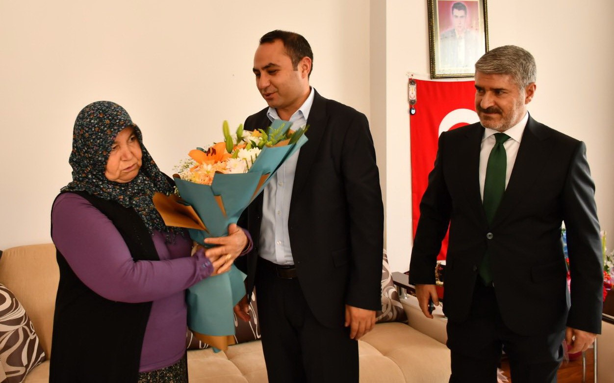 Kaymakam Çağlar Partal’dan şehit ailesine bayram ziyareti