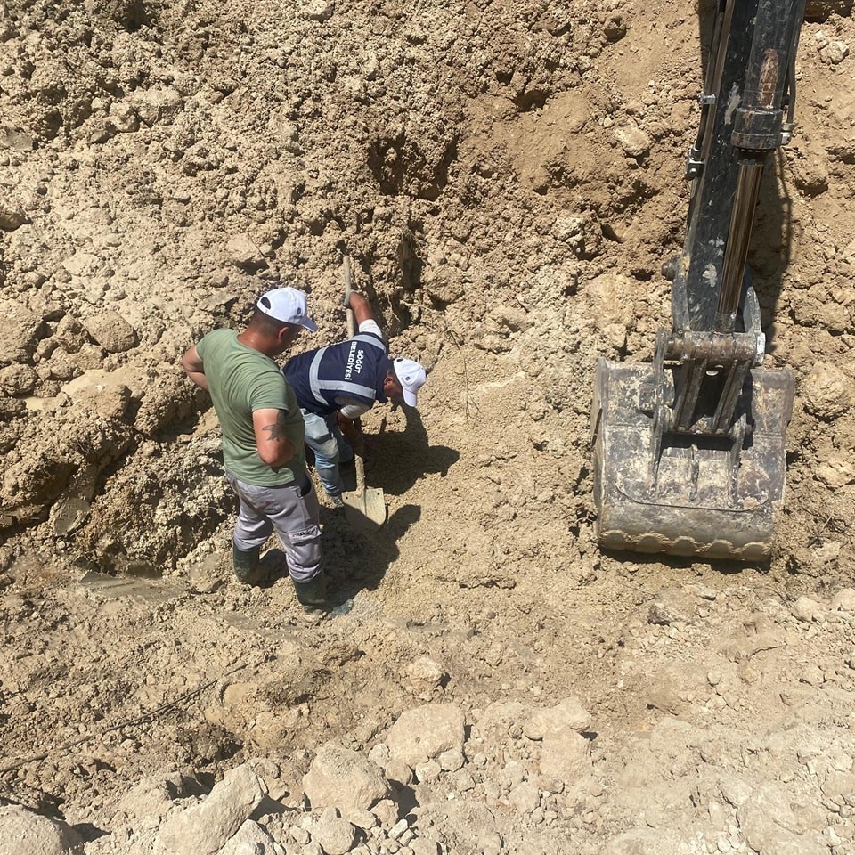Söğüt’te ana su hattında çatlak oluştu