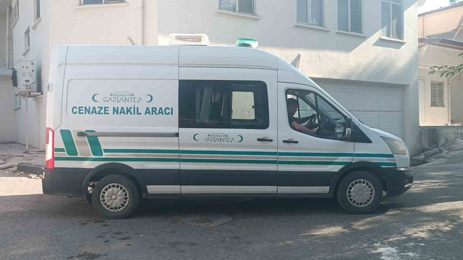 Onurcan &Ouml;zdemir&rsquo;in cansız bedeni adli tıpa getirildi
