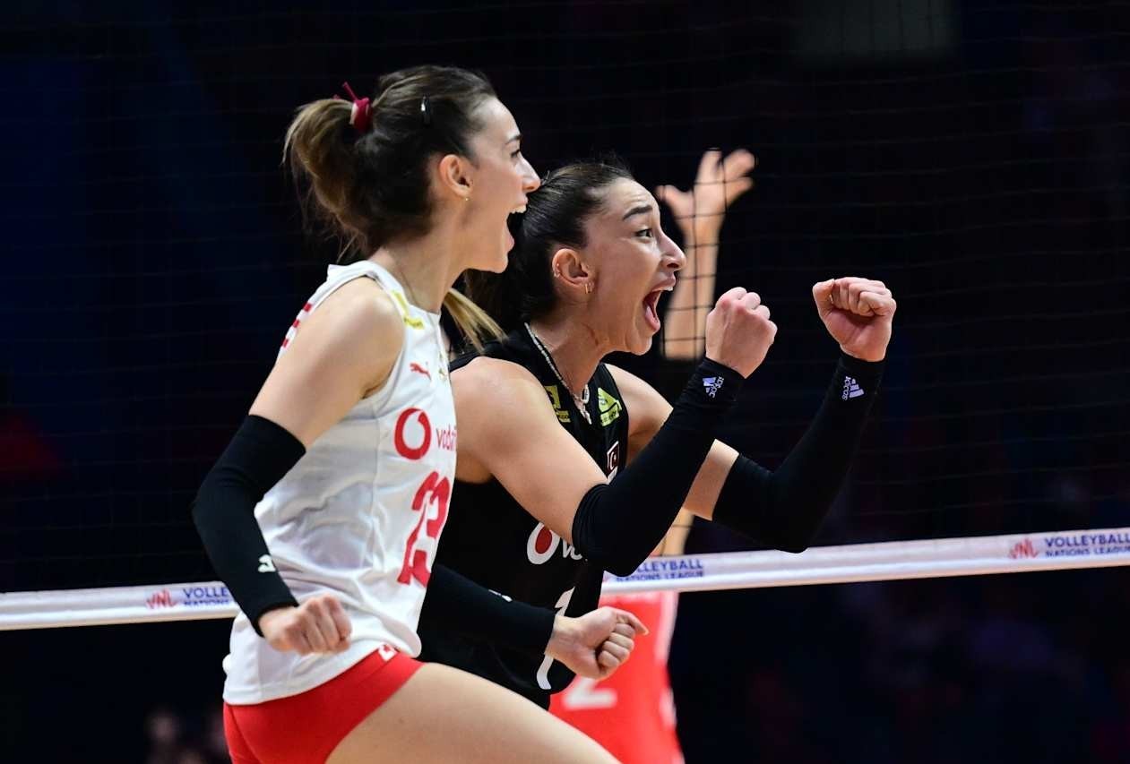 A Milli Kadın Voleybol Takımı&rsquo;ndan 4&rsquo;te 4
