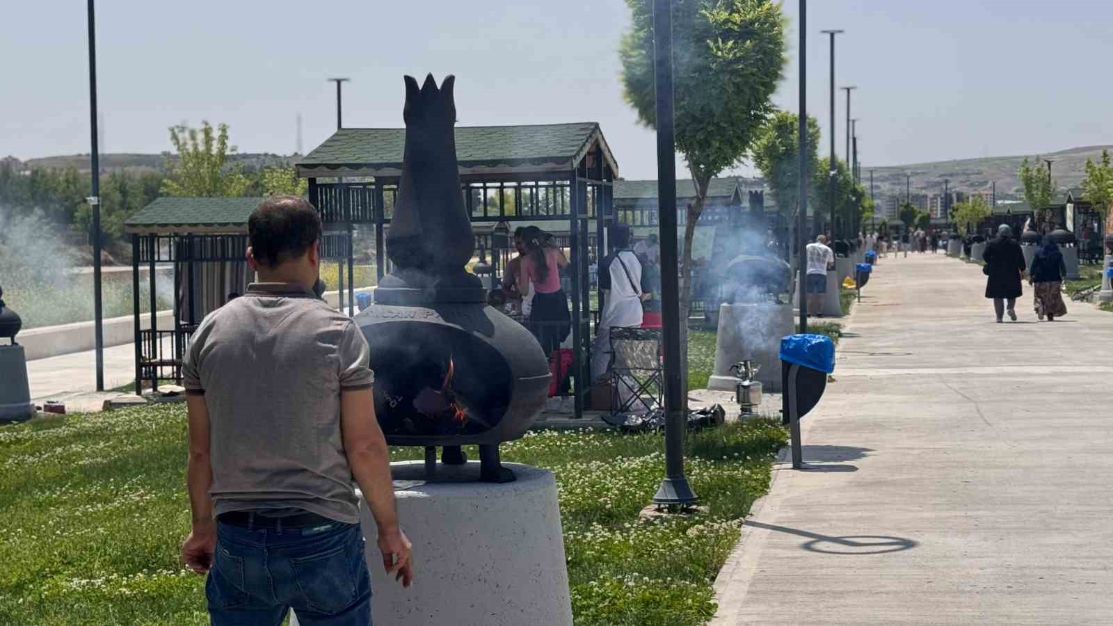 Bayramın 3’üncü günü Sincan Park’ta mangal sezonu başladı