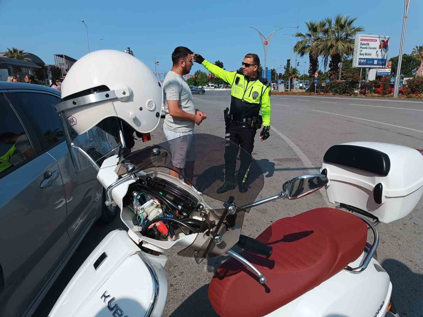 Samsun’da otomobil ile motosiklet çarpıştı