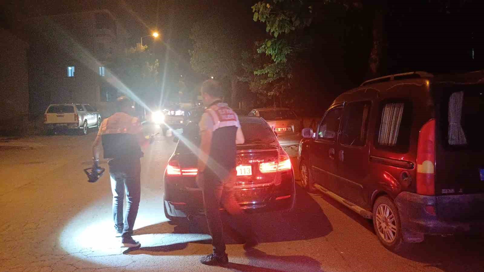 Çorum’da silahlı kavga: 1’i polis, 2 yaralı