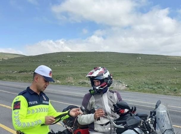 Ardahan motosiklet sürücülerine yönelik denetim yapıldı
