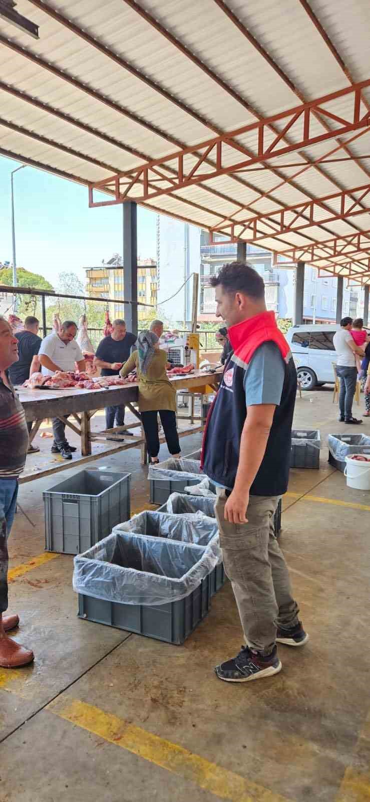 Nazilli İl&ccedil;e Tarım ve Orman M&uuml;d&uuml;rl&uuml;ğ&uuml; ekiplerinden bayramda yoğun mesai
