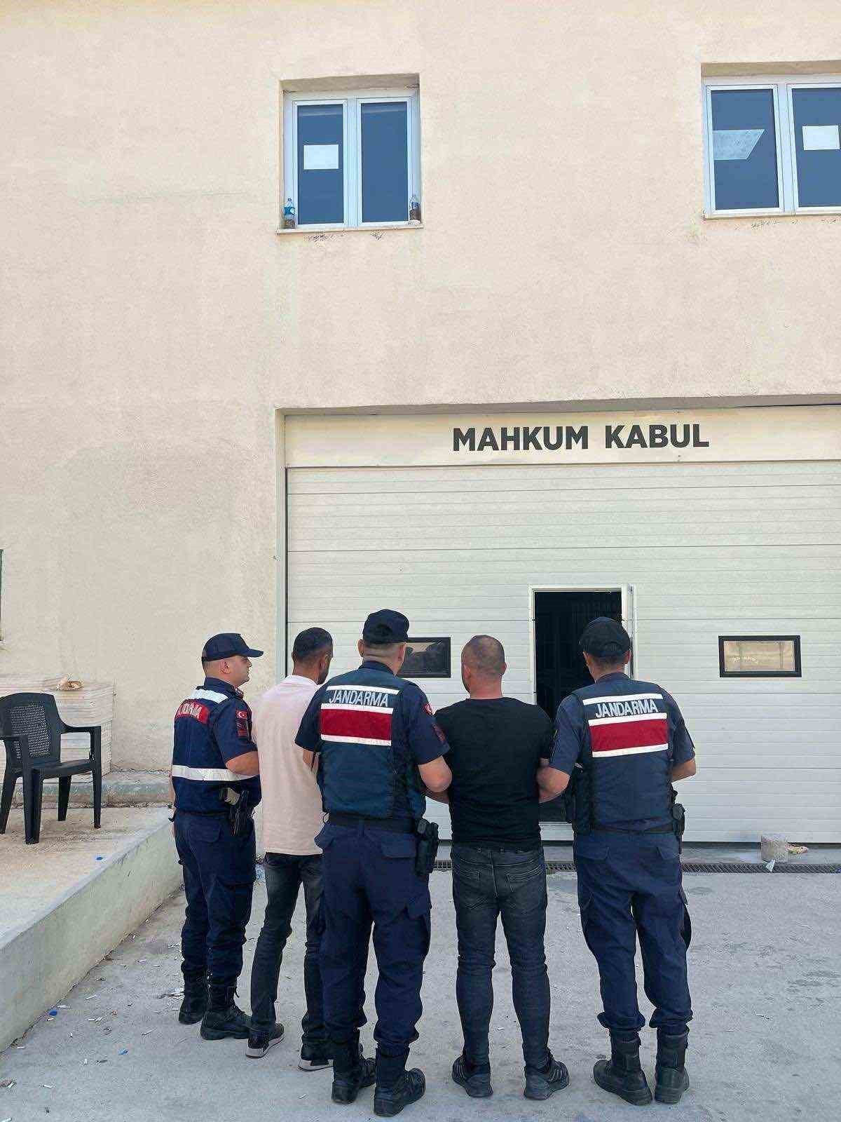 Düğünde havaya ateş açan magandalar tutuklandı