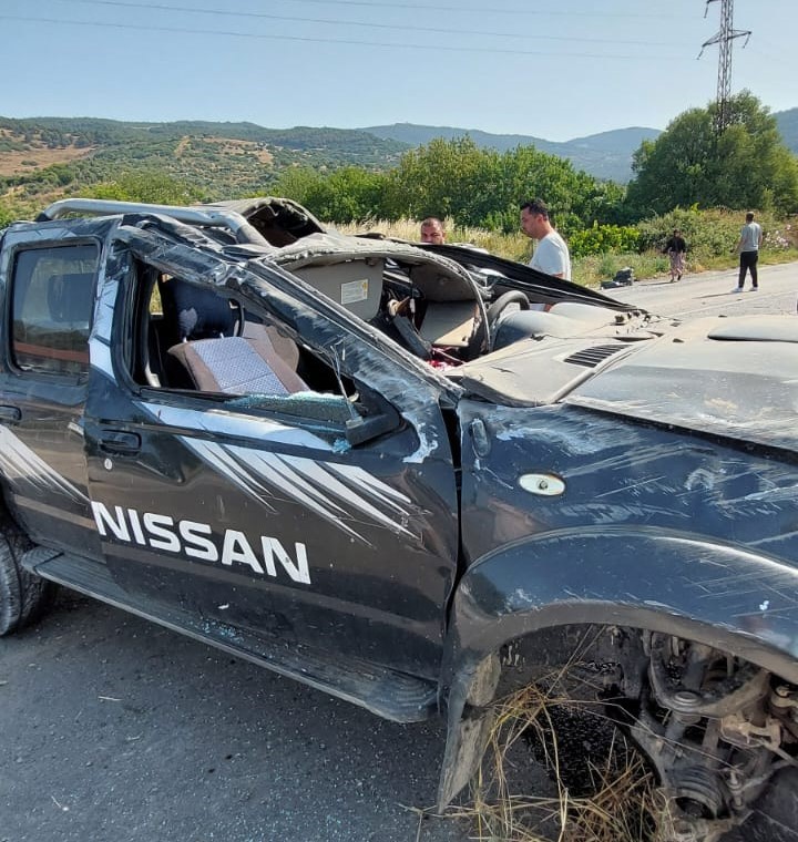 Takla atan kamyonette 1 &ouml;l&uuml;, 2 yaralı
