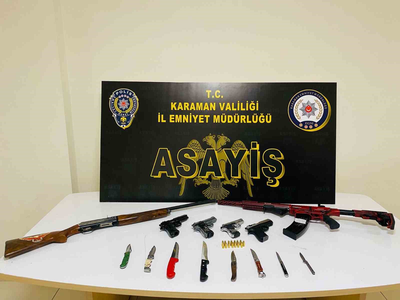 Karaman’da ruhsatsız silahlar ile uyuşturucu ele geçirildi