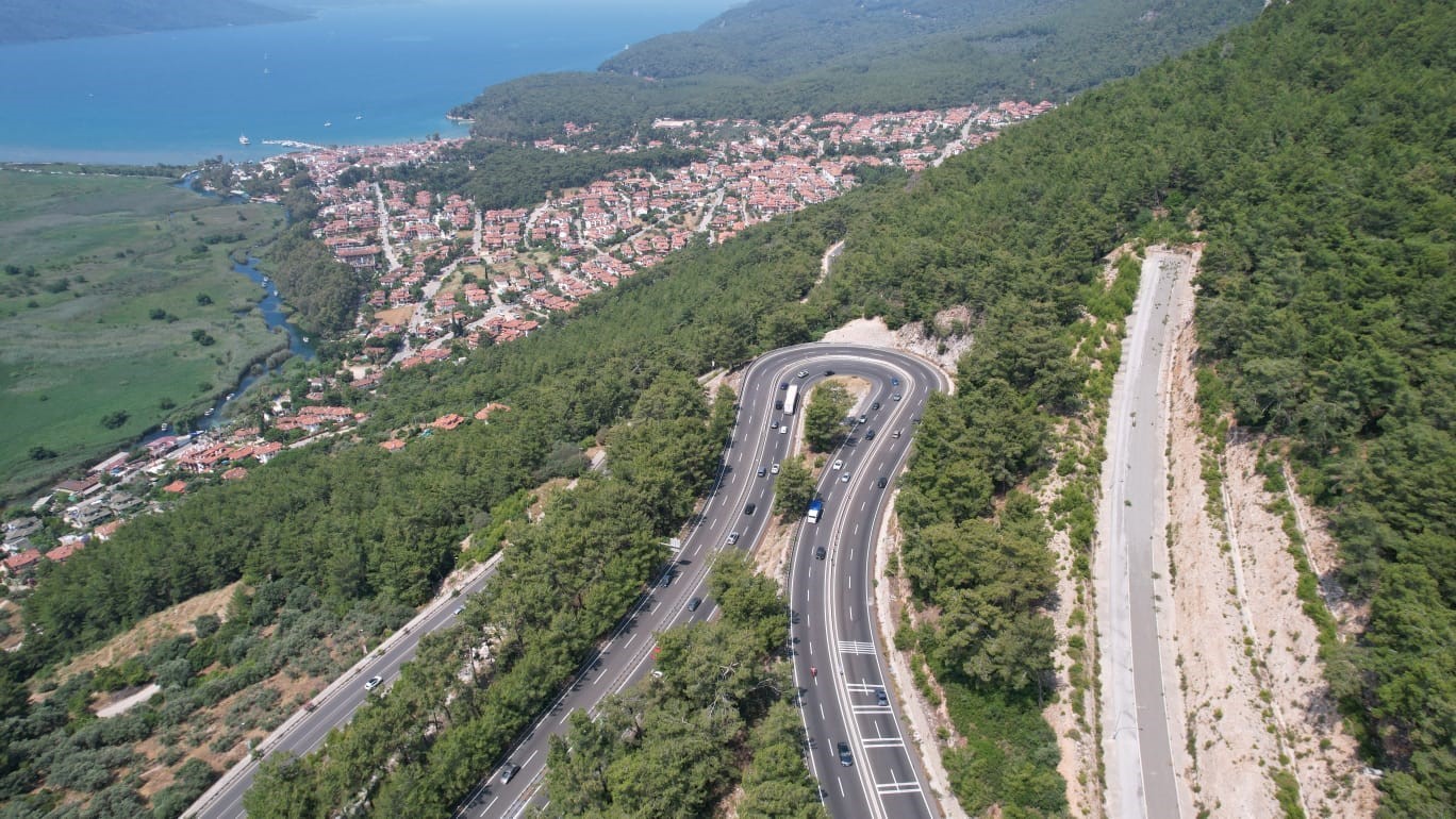 Muğla&rsquo;da tatilcilerin d&ouml;n&uuml;ş yolcuğu başladı
