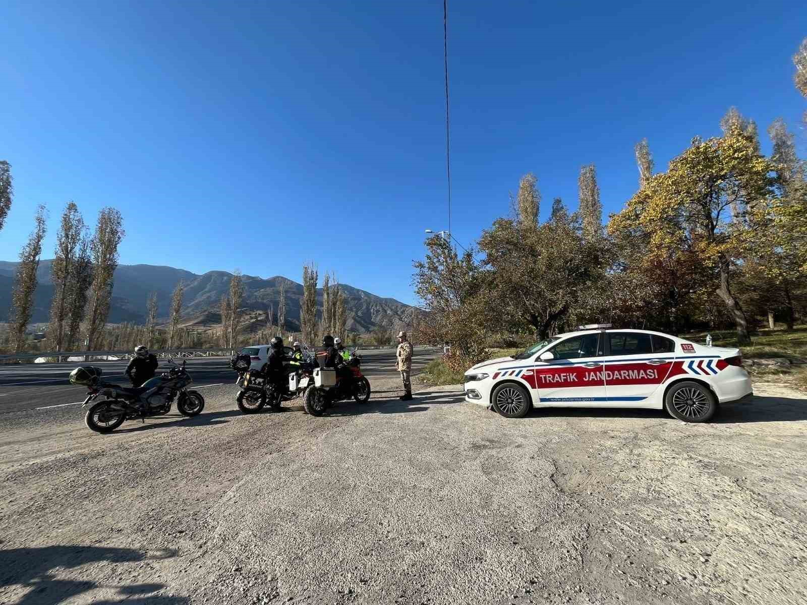 Jandarma bir ay içinde 24 bin 680 aracı kontrol etti