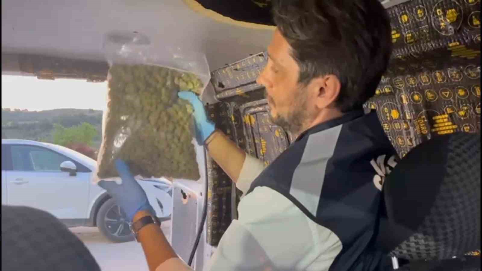 Samsun’da bayramda uyuşturucu operasyonları: 3 kilo metamfetamin ve skunk ele geçirildi