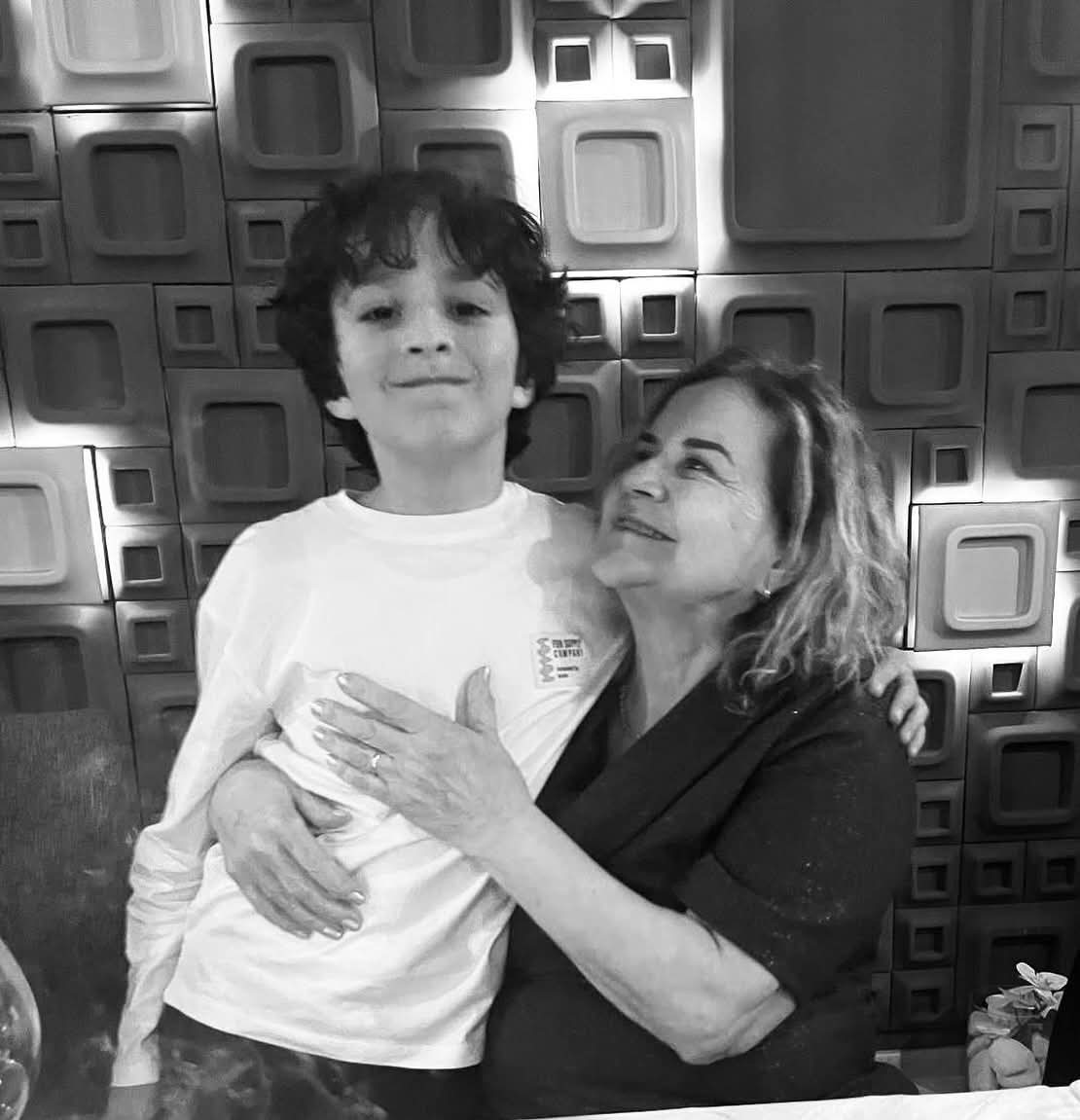 Tunceli&rsquo;deki kazada hayatını kaybeden anneanne ve torun &Ccedil;anakkale&rsquo;de son yolculuklarına uğurlandı
