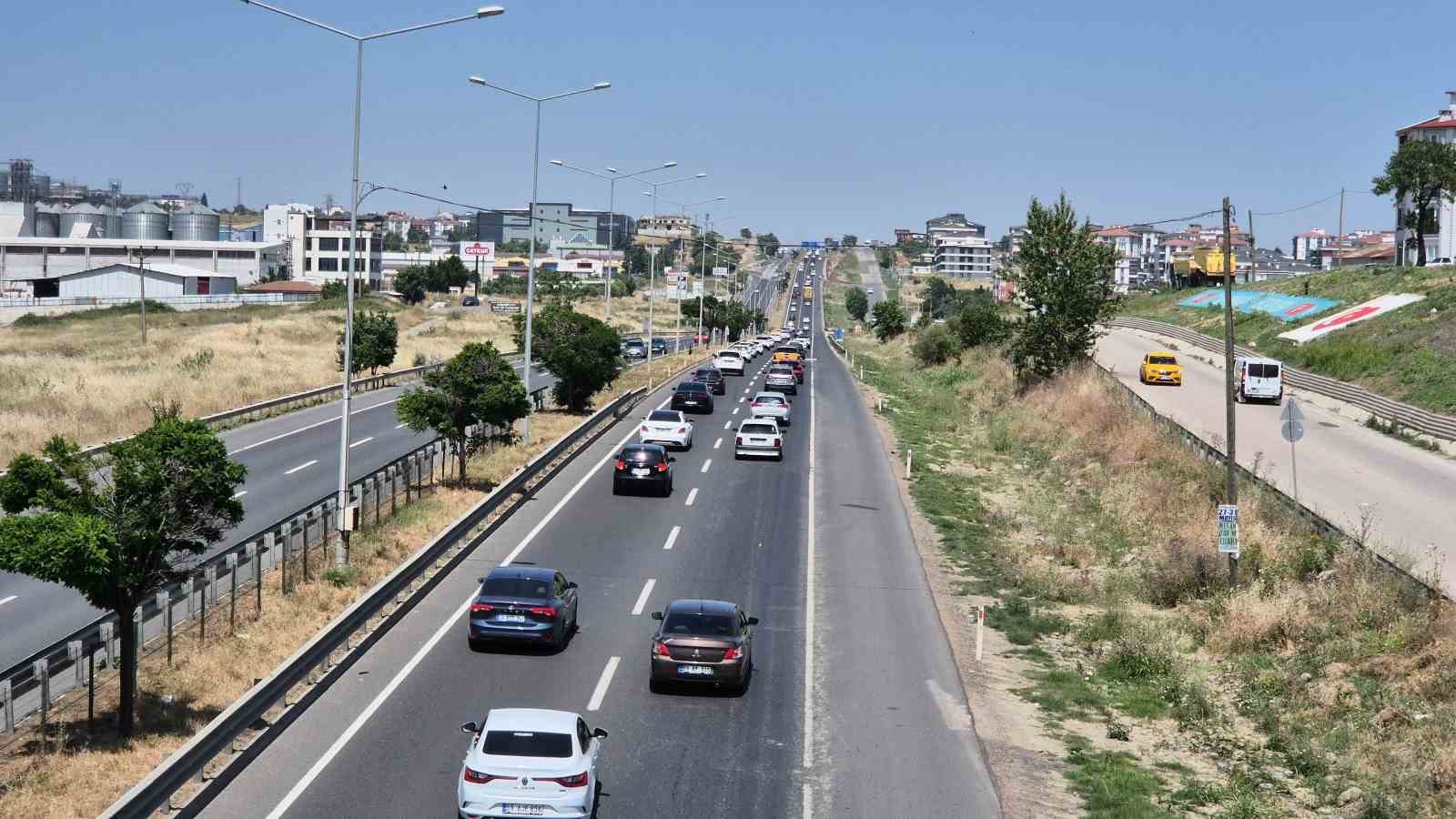 Kurban Bayramı tatili dönüşünde Trakya’dan İstanbul yönüne trafik yoğunluğu oluştu