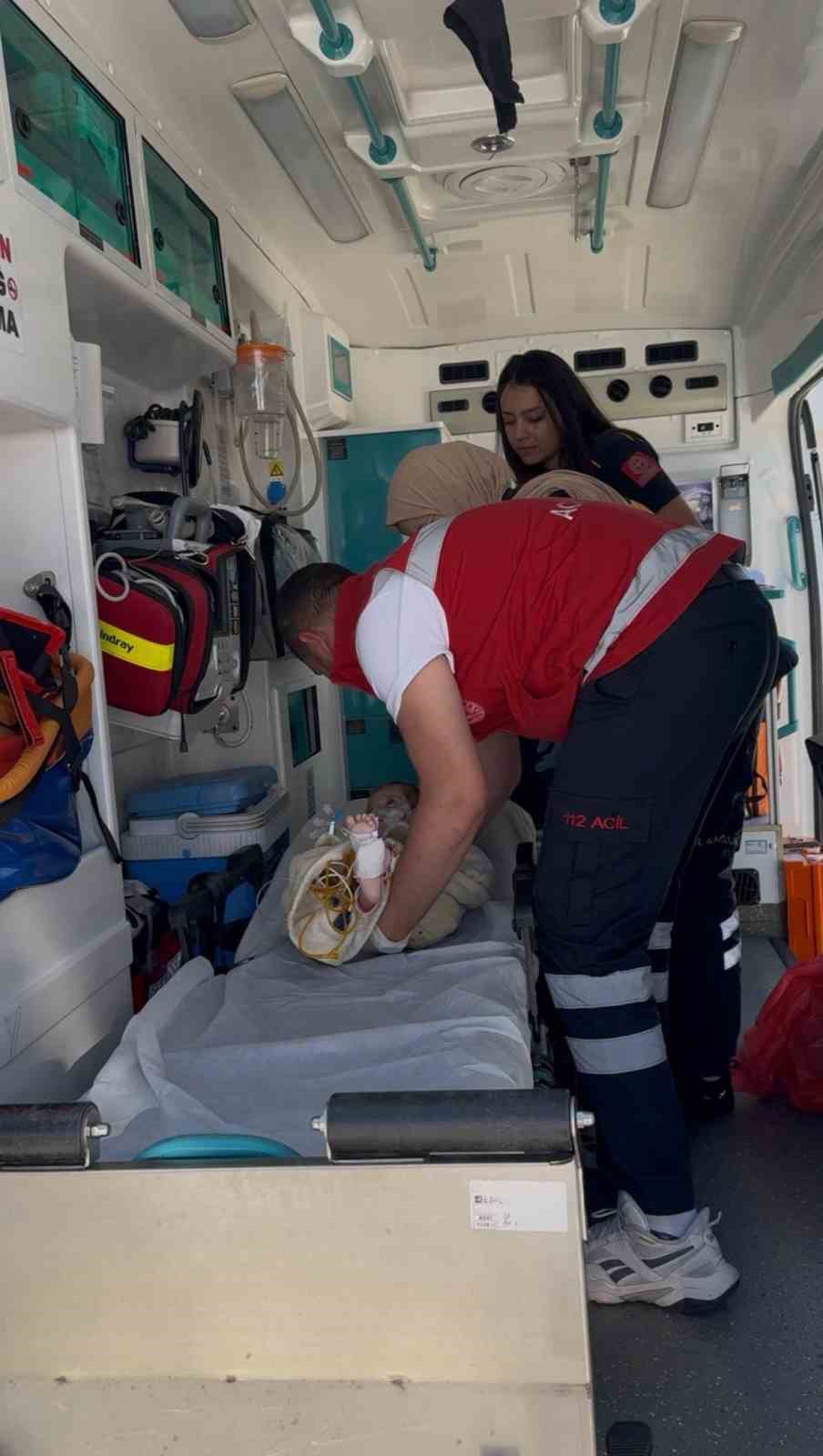 Kalp yetmezliği bulunan 10 aylık bebek uçak ambulansla Ankara’ya sevk edildi
