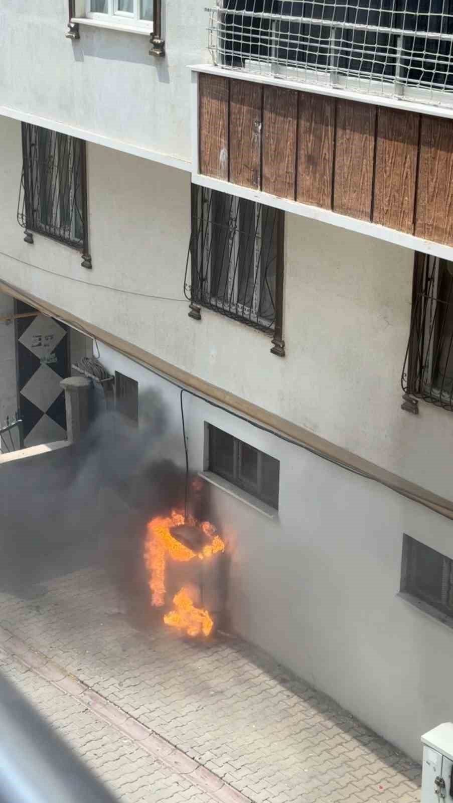 Siirt’te trafo yangını paniğe neden oldu