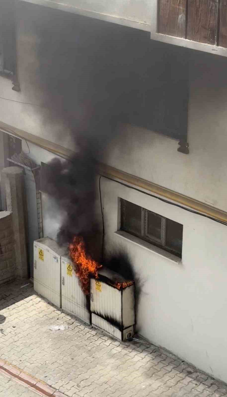 Siirt&rsquo;te trafo yangını paniğe neden oldu
